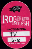 RogerWaters2000-06-10TheWoodlandsPavilionTX (2).gif